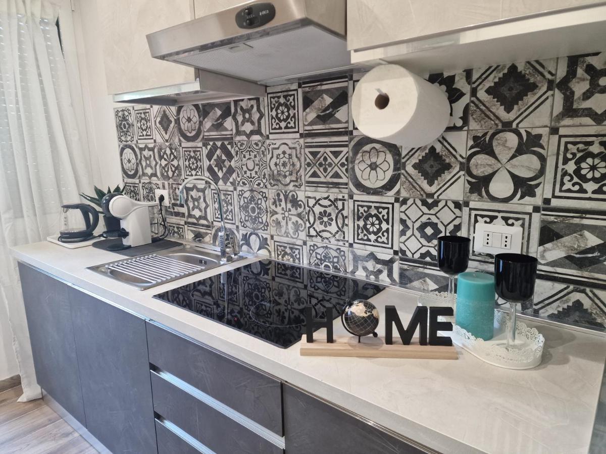 Home K&Y Elite Pineta Rzym Zewnętrze zdjęcie